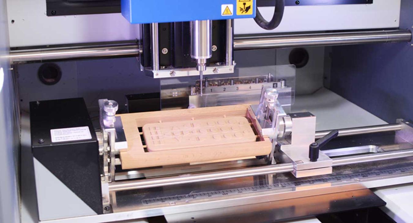 Roland MDX-50 mini fresatrice CNC